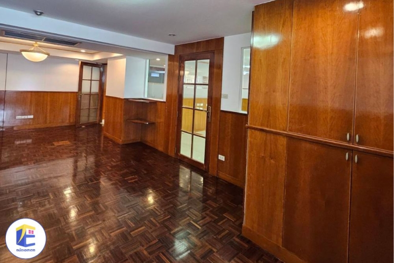 Office-for-rent-Silom-ITF-Silom-Palace-near-BTS-Chong-Nonsi_1