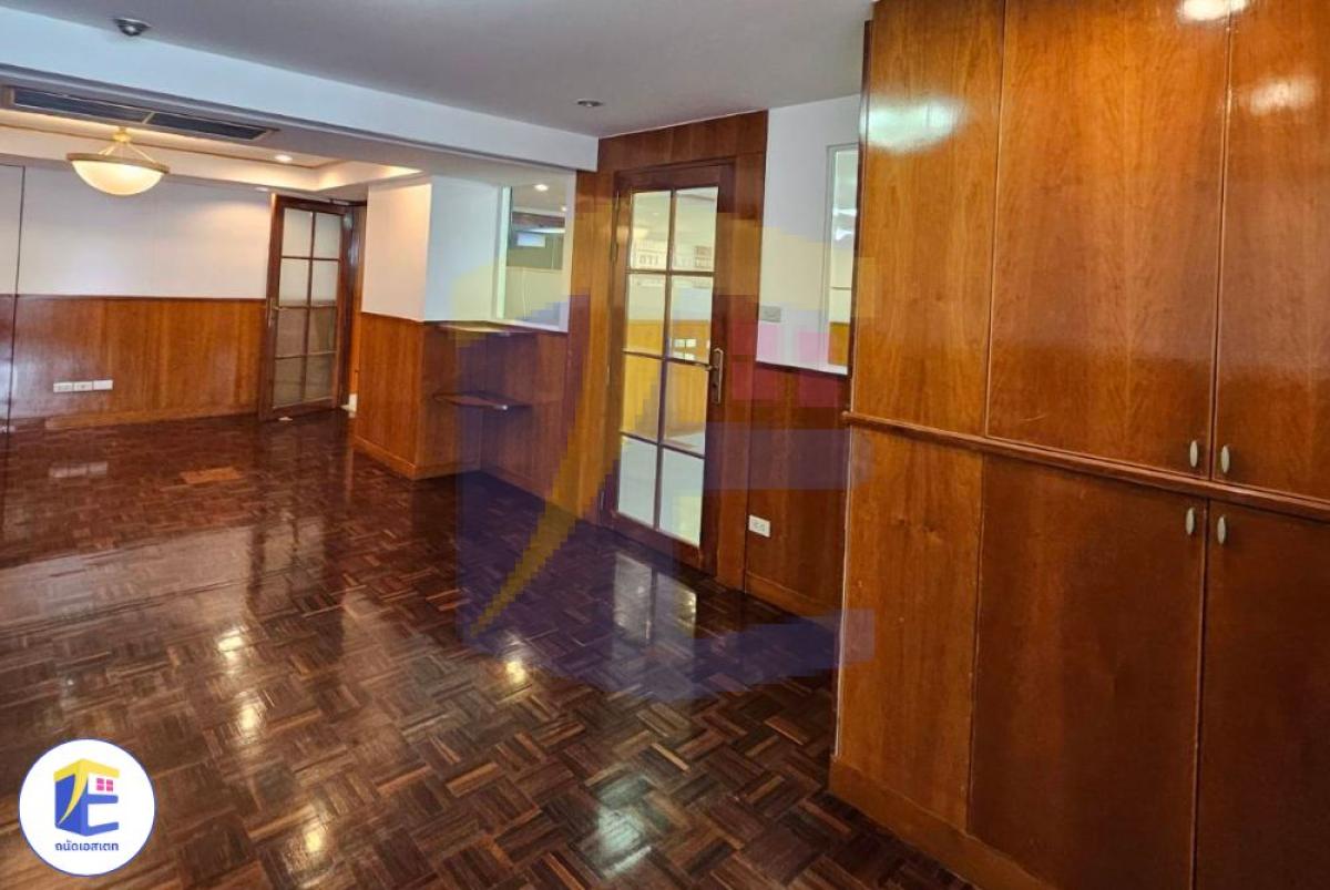 ขายออฟฟิศขนาดใหญ่ 182 ตร.ม. พร้อมที่จอดรถส่วนตัว 4 คัน! ทำเลมังกรสีลม ITF Silom Palace ราคาต่ำกว่าประเมินเกือบ 1.8 ล้าน